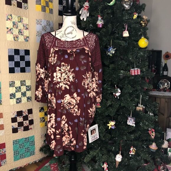 NWT Entro Floral  Mini Dress Size Small - Picture 1 of 4